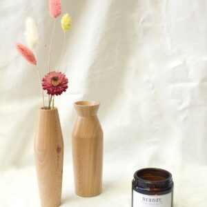 houten vaasje voor droogbloemen