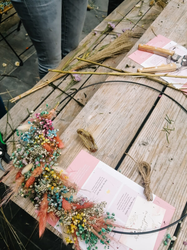 Zomerbar workshop dried floral hoops