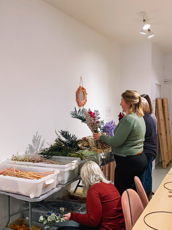 workshop dried floral hoops