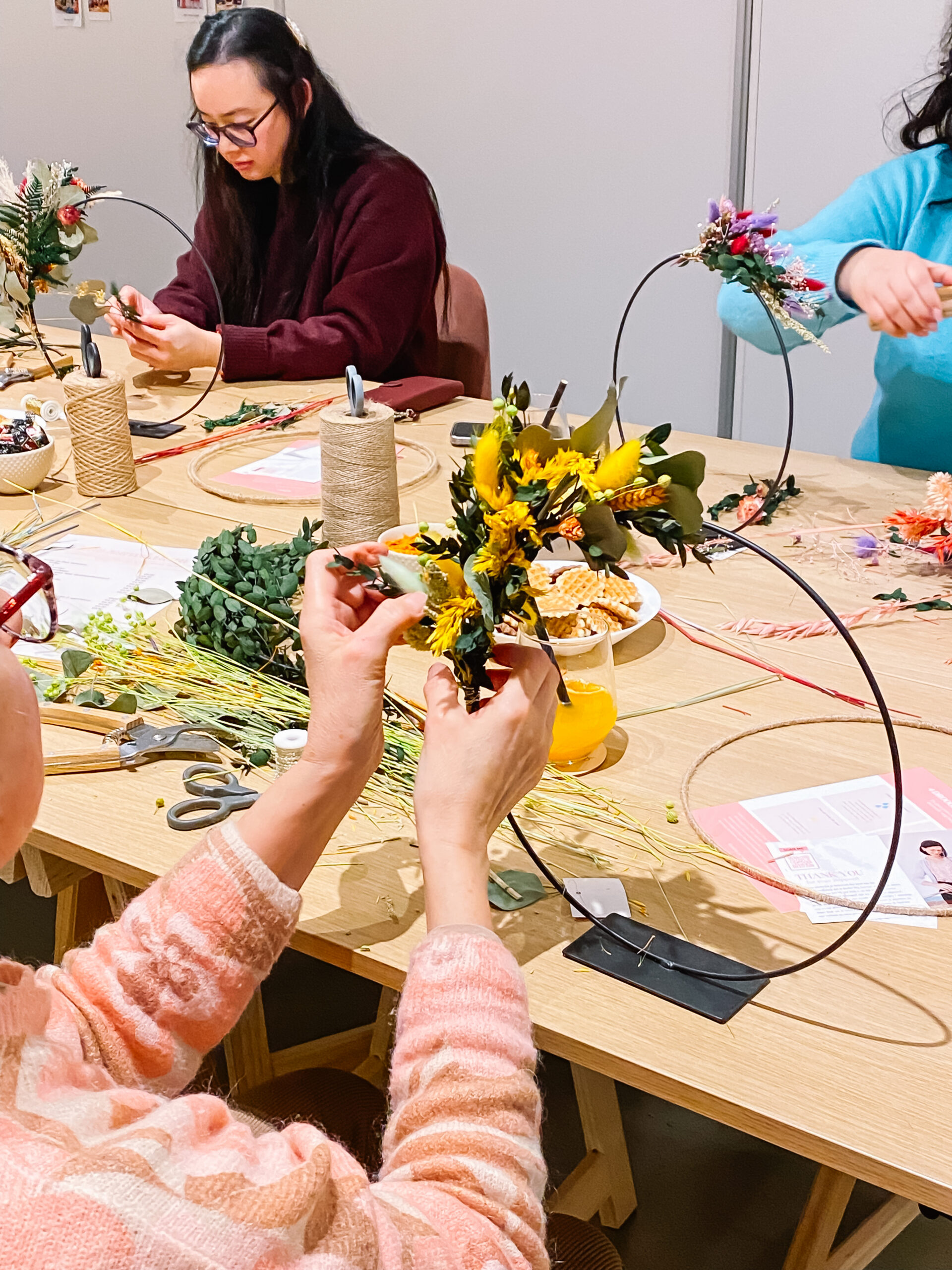 workshop dried floral hoops