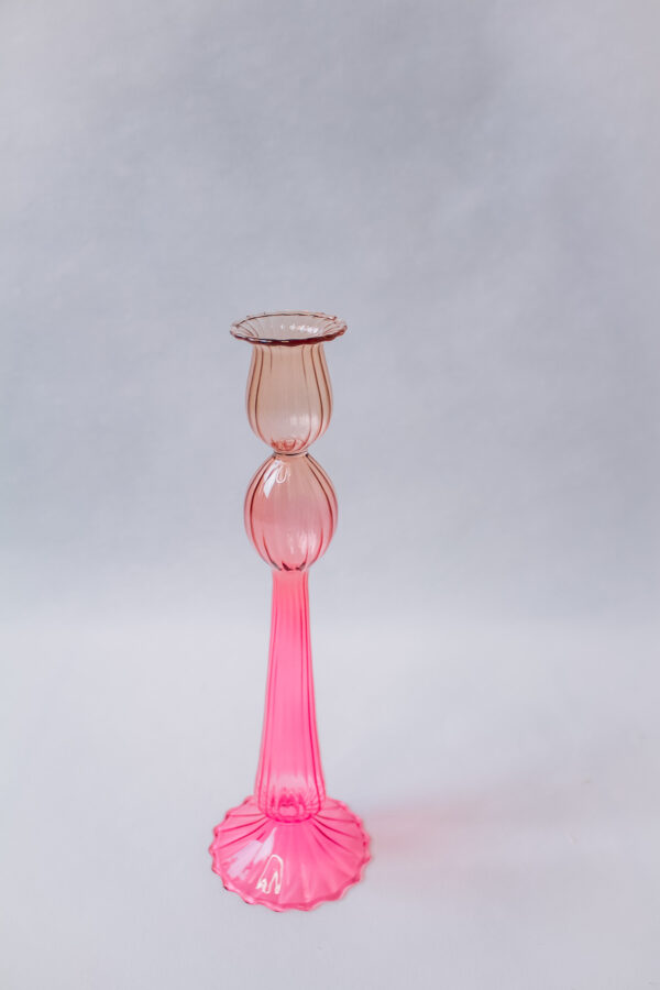 kandelaar in roze glas