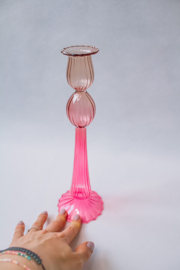 kandelaar in roze glas