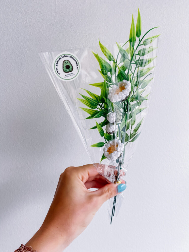 crocheted flowers