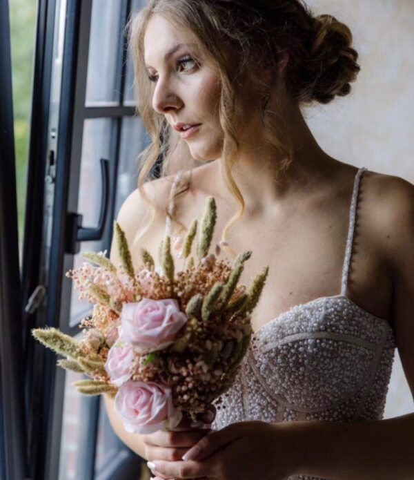 bruidsboeket met droogbloemen bruidsbloemen