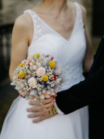bruidsboeket met droogbloemen