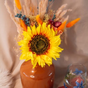 klein boeket met droogbloemen