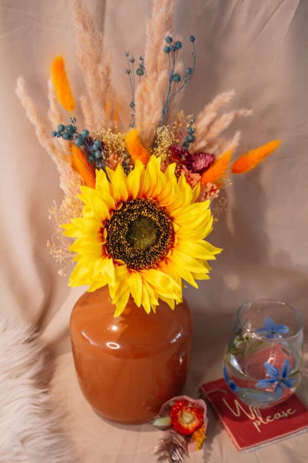 klein boeket met droogbloemen