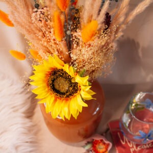klein boeket met droogbloemen