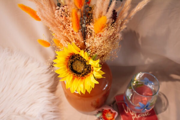 klein boeket met droogbloemen