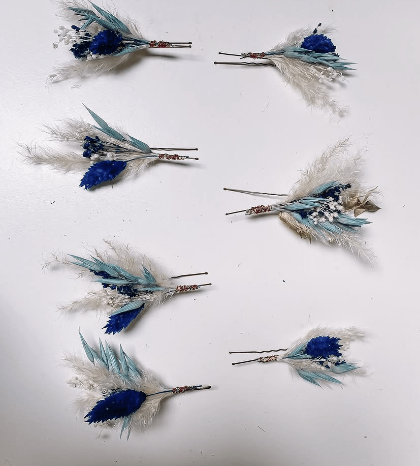 haarspeldjes met droogbloemen