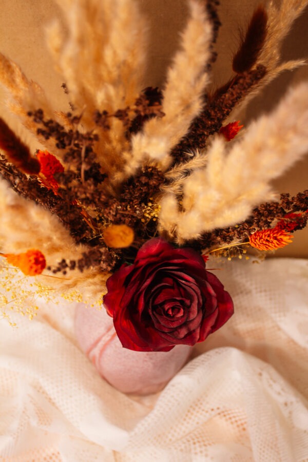 klein boeket met droogbloemen